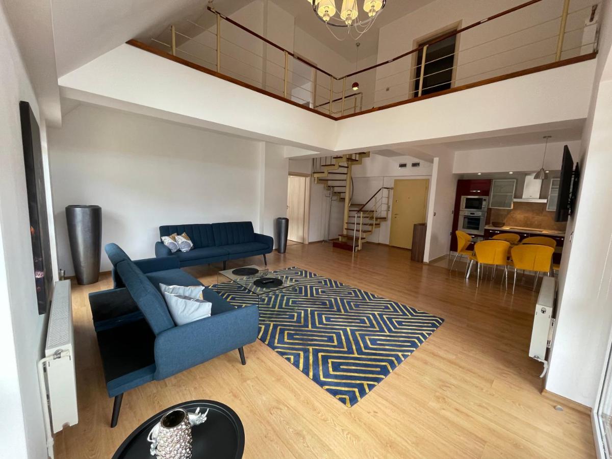 Apartamento Kyra Luxury Penthouse Sinaia Exterior foto