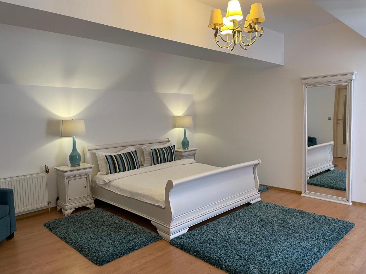 Apartamento Kyra Luxury Penthouse Sinaia Exterior foto