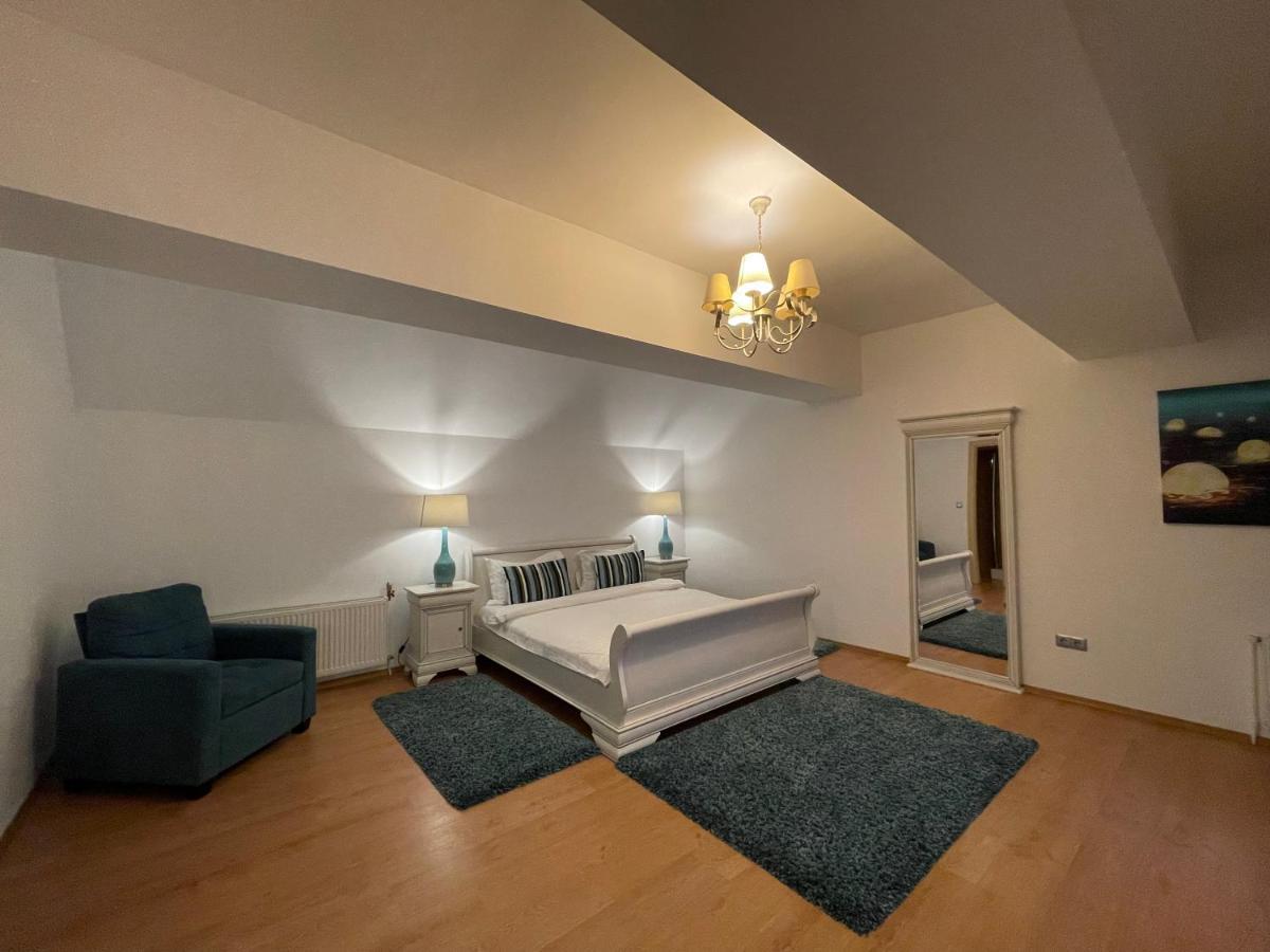 Apartamento Kyra Luxury Penthouse Sinaia Exterior foto