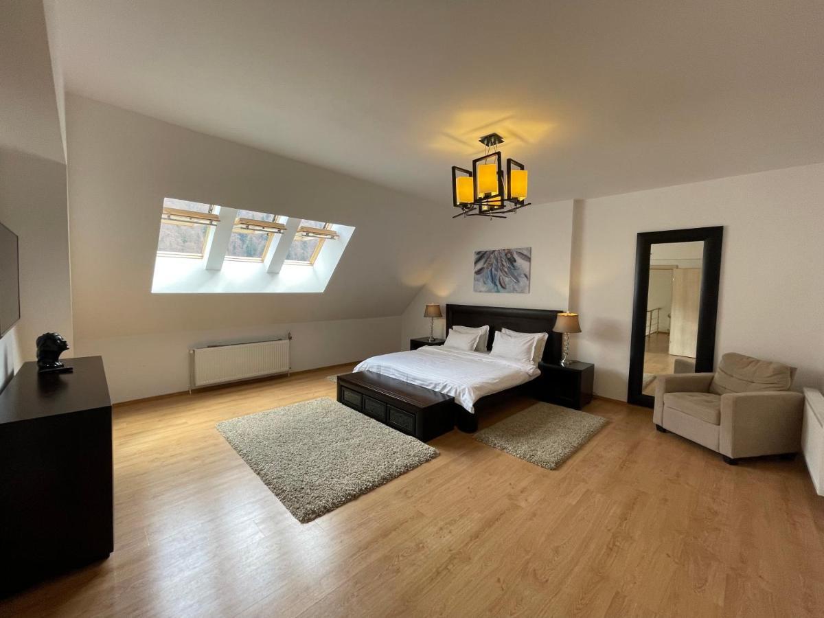 Apartamento Kyra Luxury Penthouse Sinaia Exterior foto