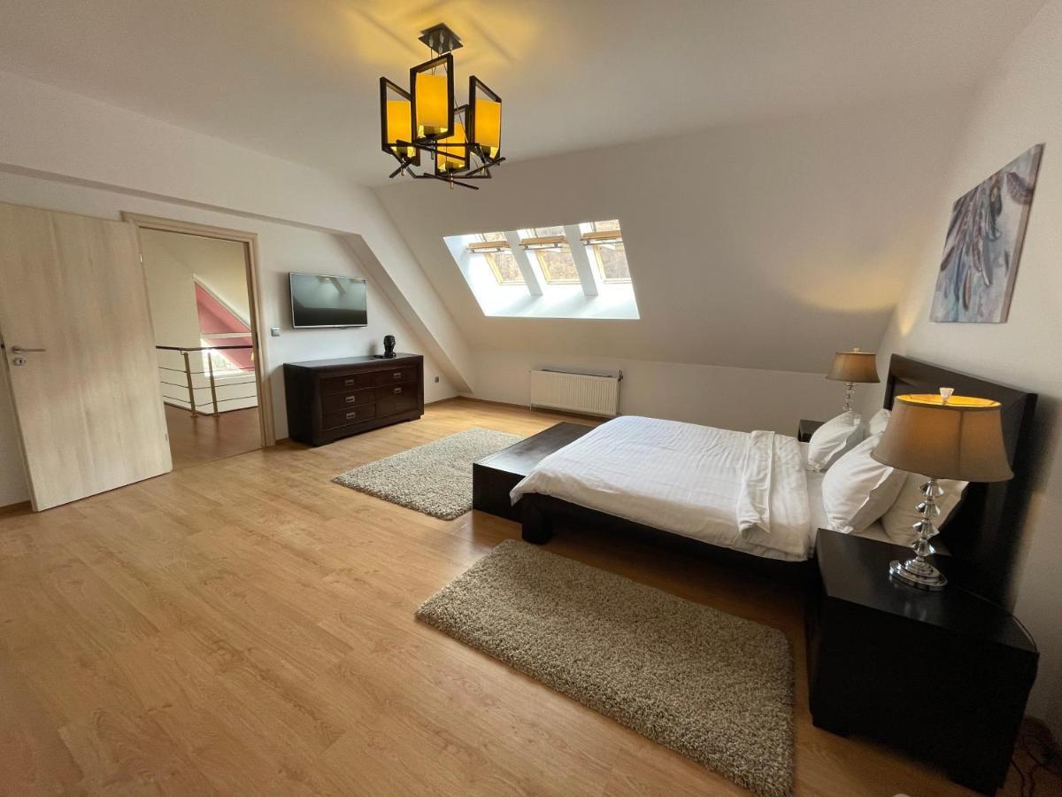 Apartamento Kyra Luxury Penthouse Sinaia Exterior foto